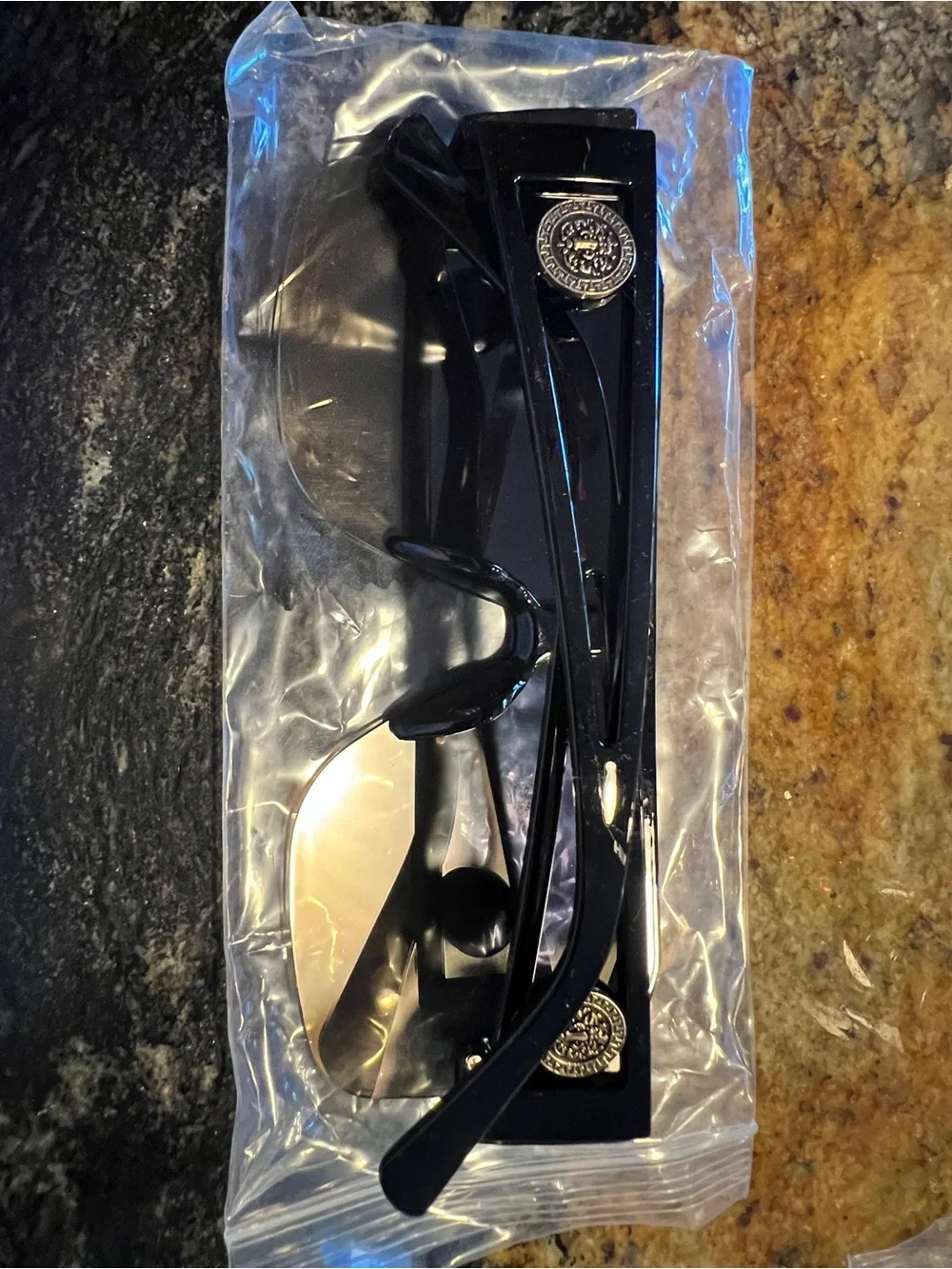 Black Fashion Sunglasses with ombré lenses